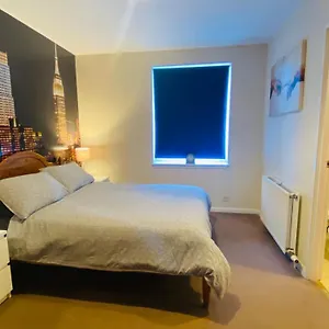 Rod's - Private Parking Homestay Aberdeen