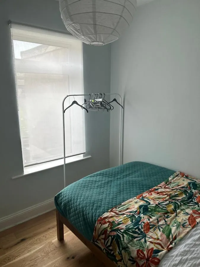 Homestay Bath Accommodation, Near City With Free Parking And High Speed Wi-Fi United Kingdom